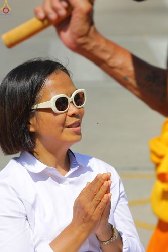 ภาพ No.304648:วันที่ 25 มกราคม พ.ศ. 2569 พิธีต้อนรับพระธรรมยาตรา (ภาพชุดที่ 2) รร.สามัคคีราษฏร์บำรุง-วัดพระธรรมกาย ในโครงการธรรมยาตรา กตัญญูบูชา มหาปูชนียาจารย์ พระมงคลเทพมุนี(สด จนฺทสโร) พระผู้ปราบมาร อนุสรณ์สถาน 7 แห่ง ปีที่ 14