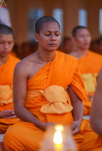 ภาพ No.302903:วันที่ 24 มกราคม พ.ศ. 2569 พิธีจุดประทีปธรรมถวายเป็นพุทธบูชา  และบูชาธรรมมหาปูชนียาจารย์  ณ อาคารธรรมยาตรา กตัญญูบูชามหาปูชนียาจารย์  ตรงข้ามวัดปากน้ำภาษีเจริญ จ.กรุงเทพมหานคร ในโครงการธรรมยาตรา กตัญญูบูชา มหาปูชนียาจารย์ พระมงคลเทพมุนี(สด จนฺทสโร) พระผู