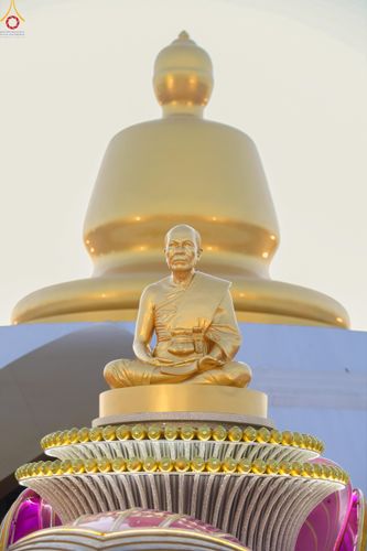 ภาพ No.302187:วันที่ 23 มกราคม พ.ศ. 2569 พิธีจุดประทีปธรรมถวายเป็นพุทธบูชา (ภาพชุดที่ 2) และบูชาธรรมมหาปูชนียาจารย์  ณ อนุสรณ์สถานลำดับที่ 5 สถานที่เผยแผ่วิชชาธรรมกายครั้งแรก อนุสรณ์สถานบางปลา วัดบางปลา อำเภอบางเลน จังหวัดนครปฐม ในโครงการธรรมยาตรา กตัญญูบูชา มหาปูชนีย