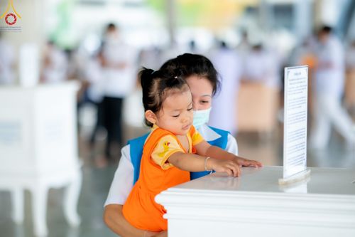 ภาพ No.79429:พิธีบุพเปตพลี ครั้งที่ 133 เพื่ออุทิศบุญกุศลแด่บรรพบุรุษผู้ล่วงลับ วันที่ 5 เมษายน พ.ศ. 2566 ณ วัดพระธรรมกาย