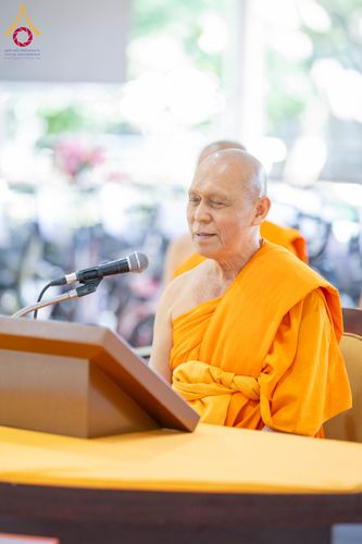 ภาพ No.290948:วันจันทร์ที่ 5 มกราคม พ.ศ. 2569  วัดพระธรรมกาย มูลนิธิธรรมกาย  จัดพิธีมอบของขวัญสนับสนุนการจัดกิจกรรมงานวันเด็กแห่งชาติ ประจำปี พ.ศ. 2569 ให้แก่องค์กรภาคีเครือข่ายกว่า 200 องค์กร ณ วัดพระธรรมกาย อ.คลองหลวง จ.ปทุมธานี