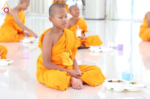 ภาพ No.320652:วันที่ 6-9 เมษายน พ.ศ.2569 สามเณรสวดมนต์ทำวัตรเช้า-เย็น  เข้าฐานกิจกรรม ฝึกUG5 นั่งสมาธิ ปฏิบัติธรรม ณ ศูนย์ปฏิบัติธรรมและศูนย์อบรมเยาวชนเพชรบุรี  ต.ท่าแลง อ.ท่ายาง จ.เพชรบุรี