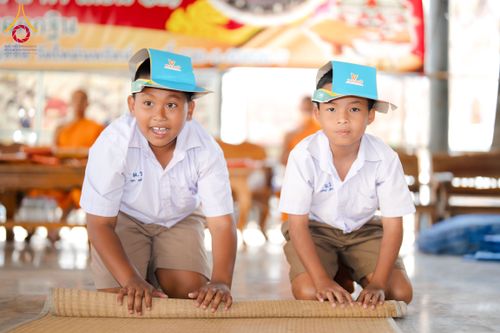 ภาพ No.299065:วันที่ 20 มกราคม พ.ศ. 2569 พิธีทอดผ้าป่าทำนุบำรุงศาสนสถาน ณ วัดใหม่นพรัตน์ ต.เนินพระปรางค์ อ.สองพี่น้อง จ.สุพรรณบุรี ในโครงการธรรมยาตรา กตัญญูบูชา มหาปูชนียาจารย์ พระมงคลเทพมุนี(สด จนฺทสโร) พระผู้ปราบมาร อนุสรณ์สถาน 7 แห่ง ปีที่ 14