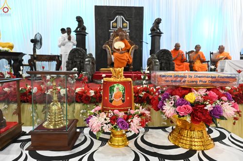 ภาพ No.278775:วันที่ 30 ตุลาคม 2568 กฐินสมทบวัดต่างประเทศ โดยคณะศิษยานุศิษย์ บูชาธรรม 81 ปี หลวงพ่อธัมมชโย ณ วัดศรีธรรมานันทะ บาลังโกด้า ประเทศศรีลังกา วัดสังฆราช อมรปุระนิกาย สมเด็จไมตรี มูรตี