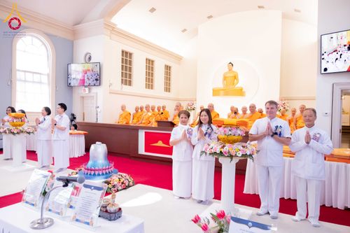 ภาพ No.318964:วันที่ 29 มีนาคม พ.ศ.2569 พิธีทอดผ้าป่าวัดพระธรรมกาย 20 ศูนย์สาขา และการประชุมภาคพื้นอเมริกา ไตรมาสที่ 1/2569 วัดพระธรรมกายชิคาโก ประเทศสหรัฐอเมริกา