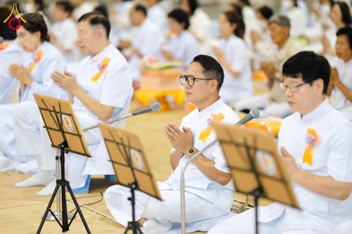 ภาพ No.306949:วันที่ 31 มกราคม พ.ศ. 2569 พิธีถวายภัตตาหารเป็นสังฆทาน แด่พระธรรมยาตรา ณ วัดพระธรรมกาย  จังหวัดปทุมธานี ในโครงการธรรมยาตรา กตัญญูบูชา มหาปูชนียาจารย์ พระมงคลเทพมุนี(สด จนฺทสโร) พระผู้ปราบมาร อนุสรณ์สถาน 7 แห่ง ปีที่ 14