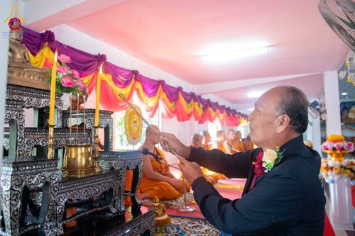 ภาพ No.295638:วันที่ 15 มกราคม พ.ศ. 2569 พิธีทอดผ้าป่าทำนุบำรุงศาสนสถาน ณ วัดโบสถ์บน ต.บางคูเวียง จ.นนทบุรี อนุสรณ์สถานลำดับที่ 4 สถานที่เกิดด้วยกายธรรม ในโครงการธรรมยาตรา กตัญญูบูชา มหาปูชนียาจารย์ พระมงคลเทพมุนี(สด จนฺทสโร) พระผู้ปราบมาร อนุสรณ์สถาน 7 แห่ง ปีที่ 14