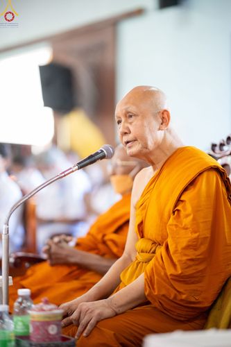 ภาพ No.83201:พิธีถวายสังฆทาน 323 วัด 4 จังหวัดชายแดนภาคใต้ ปีที่ 19 ครั้งที่ 163 พิธีมอบกองทุนหนุนแรงใจช่วยครูใต้ ปีที่ 16 ครั้งที่ 128  และพิธีทำบุญอุทิศส่วนกุศลให้ผู้วายชนม์ ในวันเสาร์ที่ 8 กรกฎาคม พ.ศ. 2566 ณ หอประชุม อาคารพระสุทธิสมณวัตรานุสรณ์   วัดมุจลินทวาปีวิ