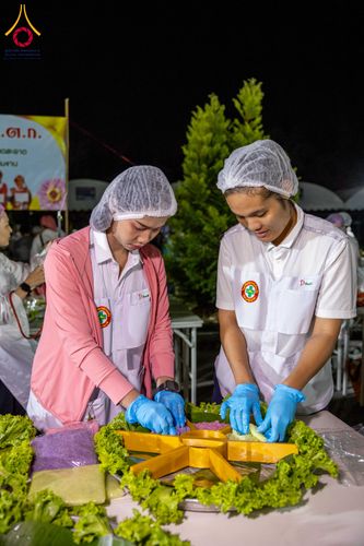 ภาพ No.293437:วันที่ 13 มกราคม พ.ศ. 2569 พิธีถวายภัตตาหารเป็นสังฆทาน แด่พระธรรมยาตรา ณ อนุสรณ์สถานมหาวิหารพระมงคลเทพมุนี (โลตัสแลนด์) อ.สองพี่น้อง จ.สุพรรณบุรี ในโครงการธรรมยาตรา กตัญญูบูชา มหาปูชนียาจารย์ พระมงคลเทพมุนี(สด จนฺทสโร) พระผู้ปราบมาร อนุสรณ์สถาน 7 แห่ง ปี