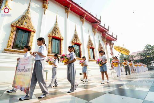 ภาพ No.304378:วันที่ 27 มกราคม พ.ศ. 2569 พิธีทอดผ้าป่าทำนุบำรุงศาสนสถาน ณ วัดบางไผ่นารถ ต.บางไทรป่า อ.บางเลน จ.นครปฐม ในโครงการธรรมยาตรา กตัญญูบูชา มหาปูชนียาจารย์ พระมงคลเทพมุนี(สด จนฺทสโร) พระผู้ปราบมาร อนุสรณ์สถาน 7 แห่ง ปีที่ 14