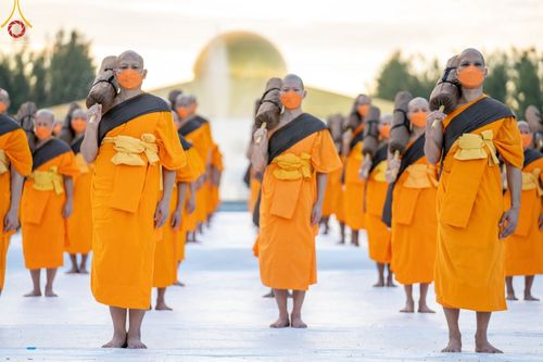ภาพ No.41196:ประมวลภาพธรรมยาตรา ปฏิบัติธรรมและบันทึกภาพประวัติศาสตร์ ธรรมยาตรา ปีที่ 10