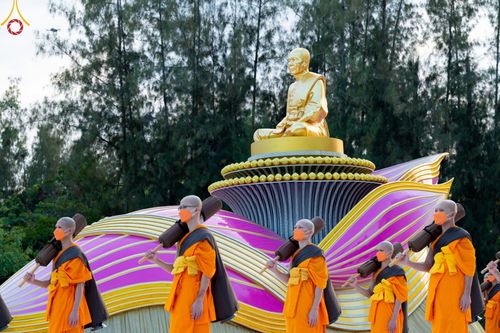 ภาพ No.41199:ประมวลภาพธรรมยาตรา ปฏิบัติธรรมและบันทึกภาพประวัติศาสตร์ ธรรมยาตรา ปีที่ 10