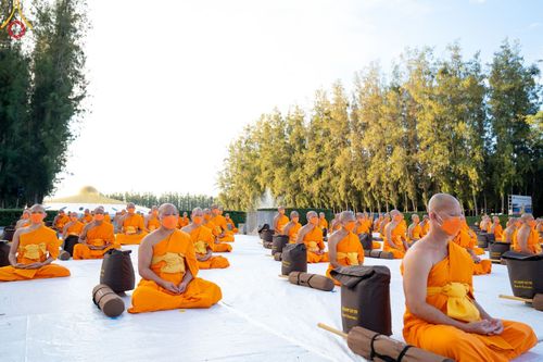 ภาพ No.41218:ประมวลภาพธรรมยาตรา ปฏิบัติธรรมและบันทึกภาพประวัติศาสตร์ ธรรมยาตรา ปีที่ 10