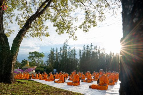 ภาพ No.41233:ประมวลภาพธรรมยาตรา ปฏิบัติธรรมและบันทึกภาพประวัติศาสตร์ ธรรมยาตรา ปีที่ 10