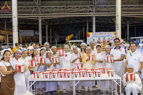 ภาพ No.305458:วันที่ 29 มกราคม พ.ศ. 2569 พิธีถวายภัตตาหารเป็นสังฆทาน แด่พระธรรมยาตรา ณ วัดพระธรรมกาย  จังหวัดปทุมธานี ในโครงการธรรมยาตรา กตัญญูบูชา มหาปูชนียาจารย์ พระมงคลเทพมุนี(สด จนฺทสโร) พระผู้ปราบมาร อนุสรณ์สถาน 7 แห่ง ปีที่ 14