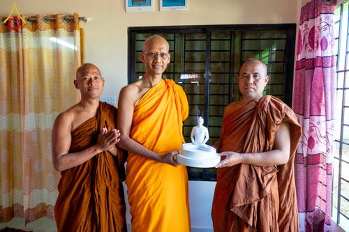 ภาพ No.280174:วันที่ 19 ธันวาคม พ.ศ. 2568 พิธีชำระร่าง พระติโลกานันทะ มหาเถโร  พระสังฆราชองค์ที่ 4 แห่งเทือกเขาจิตตะกอง  ประเทศบังกลาเทศ