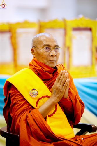 ภาพ No.327842:วันที่ 3 พฤษภาคม พ.ศ.2569 พิธีรับมอบพระบรมสารีริกธาตุ จากสาธารณรัฐแห่งสหภาพเมียนมา ณ ห้องแก้วสารพัดนึก วัดพระธรรมกาย