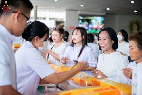 ภาพ No.308777:วันที่ 3 กุมภาพันธ์ พ.ศ. 2569 วันมหาปูชนียาจารย์ ณ หอฉันคุณยายอาจารย์ วัดพระธรรมกาย จ.ปทุมธานี