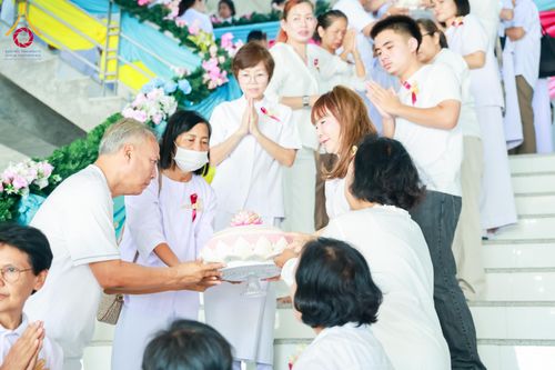 ภาพ No.315719:วันอาทิตย์ ที่ 22 มีนาคม พ.ศ. 2569 พิธีทอดผ้าป่าฉลองพระประธาน พิธีประดิษฐานพระบรมสารีริกธาตุในองค์พระประธาน พิธีจารึกชื่อบรรจุในแผ่นฌาน ณ ศูนย์ปฏิบัติธรรมสมุทรปราการ (บางบ่อ)