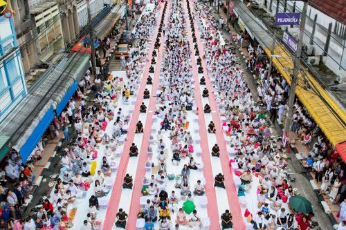 ภาพ No.245275:วันอาทิตย์ที่ 14 กันยายน พ.ศ. 2568 ตักบาตรพระ 555 รูป มหากุศล  น้อมถวายเป็นพุทธบูชา ณ หอนาฬิกาเบตง อ.เบตง จ.ยะลา