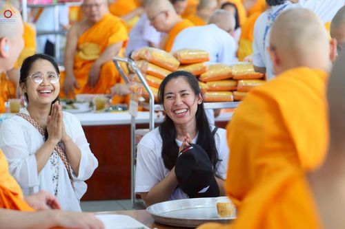 ภาพ No.237981:วันเสาร์ที่ 9 สิงหาคม พ.ศ. 2568 (วันพระ ขึ้น 15 ค่ำ เดือน 9) พิธีบุพเปตพลี ครั้งที่ 168 ร่วมอุทิศบุญแด่หมู่ญาติที่ล่วงลับไปแล้ว และสืบทอดอายุพระพุทธศาสนา ณ หอฉันคุณยายอาจารย์ฯ วัดพระธรรมกาย