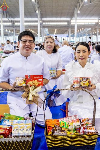 ภาพ No.207259:พิธีตักบาตร และปฏิบัติธรรมช่วงสาย ในวันมาฆบูชา วันพุธที่ 12 กุมภาพันธ์ พ.ศ. 2568 ณ วัดพระธรรมกาย จังหวัดปทุมธานี