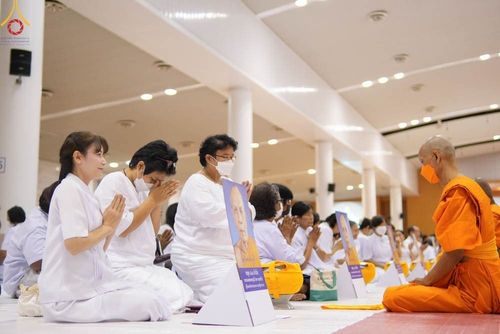 ภาพ No.101688:พิธีขอบรรพชา, พิธีขอสรณคมน์และศีล, พิธีถวายบาตร ในโครงการอุปสมบทหมู่ รุ่นบูชาธรรมมหาปูชนียาจารย์ ณ วัดพระธรรมกาย วันที่ 9 ธันวาคม พ.ศ. 2566