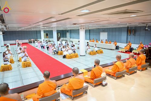 ภาพ No.229087:วันอาทิตย์ที่ 15 มิถุนายน พ.ศ. 2568 พิธีทอดผ้าป่าทุนพัฒนาพระมหาเปรียญ และทุนเผยแผ่พระพุทธศาสนาไปทั่วโลก ณ ห้องสัมมนา SPD สภาธรรมกายสากล วัดพระธรรมกาย