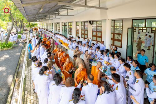 ภาพ No.237665:พิธีเจริญพระพุทธมนต์ ปฏิบัติธรรมเจริญสมาธิภาวนา และทำบุญตักบาตร ถวายพระราชกุศล เนื่องในโอกาสวันเฉลิมพระชนมพรรษา สมเด็จพระนางเจ้าสิริกิติ์ พระบรมราชินีนาถ พระบรมราชชนนีพันปีหลวง วันอังคารที่ 12 สิงหาคม พ.ศ. 2568  ณ อาคารปลูกศรัทธา 2 วัดพระธรรมกาย 
