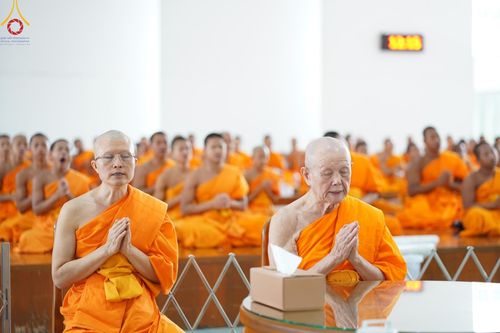 ภาพ No.182366:พิธีถวายภัตตาหารเมนูสวรรค์ "เพื่อการบรรลุธรรม" วันเสาร์ที่ 14 ธันวาคม พ.ศ. 2567 ณ หอฉันคุณยายอาจารย์ฯ วัดพระธรรมกาย