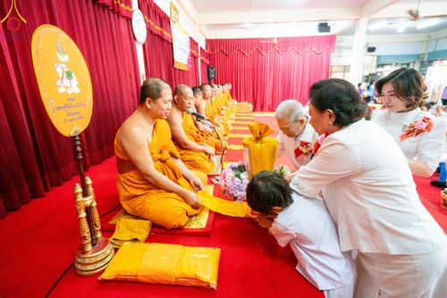 ภาพ No.192301:พิธีทอดผ้าป่าทำนุบำรุงศาสนสถาน ณ วัดเทพพล แขวงบางพรม เขตตลิ่งชัน กรุงเทพมหานคร ในโครงการธรรมยาตรา กตัญญูบูชา มหาปูชนียาจารย์ พระมงคลเทพมุนี(สด จนฺทสโร) พระผู้ปราบมาร อนุสรณ์สถาน 7 แห่ง ปีที่ 13 วันที่ 9 มกราคม พ.ศ. 2568