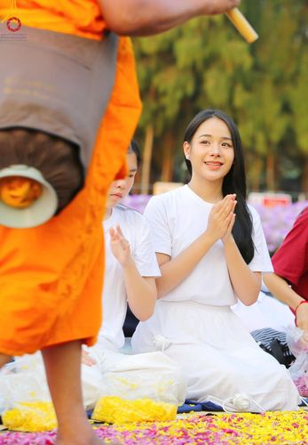 ภาพ No.202037:พิธีต้อนรับพระธรรมยาตรา ณ อนุสรณ์สถานลำดับที่ 7 สถานที่ขยายวิชชาธรรมกาย วัดพระธรรมกาย ต.คลองสาม อ.คลองหลวง จ.ปทุมธานี ในโครงการธรรมยาตรา กตัญญูบูชา มหาปูชนียาจารย์ พระมงคลเทพมุนี(สด จนฺทสโร) พระผู้ปราบมาร อนุสรณ์สถาน 7 แห่ง ปีที่ 13 วันที่ 26 มกราคม 2568