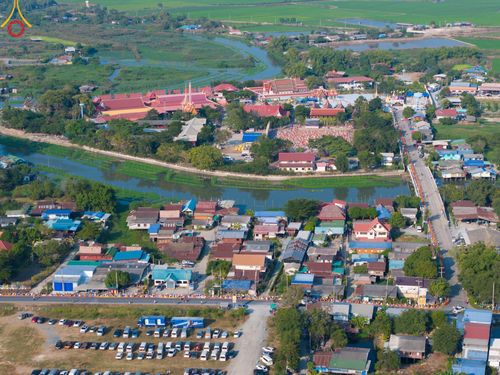 ภาพ No.110416:พิธีต้อนรับพระธรรมยาตรา ในโครงการธรรมยาตรากตัญญูบูชา มหาปูชนียาจารย์ พระมงคลเทพมุนี(สด จนฺทสโร) พระผู้ปราบมาร อนุสรณ์สถาน 7 แห่ง ปีที่ 12 วันที่ 11 มกราคม พ.ศ. 2567 ณ อนุสรณ์สถานลำดับที่ 3 สถานที่เกิดใหม่ในเพศสมณะ วัดสองพี่น้อง จ.สุพรรณบุรี