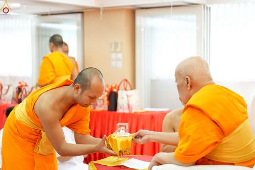 ภาพ No.233708:วันอาทิตย์ที่ 6 กรกฎาคม พ.ศ.2568 พิธีสมโภช 15 ปี วัดพระธรรมกายเกาลูน และพิธีมุทิตาสักการะเปรียญธรรม 9 ประโยค ณ วัดพระธรรมกายเกาลูน เขตปกครองพิเศษฮ่องกง สาธารณรัฐประชาชนจีน