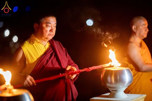 ภาพ No.210507:วันเสาร์ที่ 8 มีนาคม พ.ศ. 2568 พิธีจุดประทีป โครงการบรรพชาสามเณรชาวเนปาล 500 รูป ณ ชาตสถานอุทยานลุมพินีวัน ที่ประสูติขององค์สมเด็จพระสัมมาสัมพุทธเจ้า ลุมพินี ประเทศเนปาล