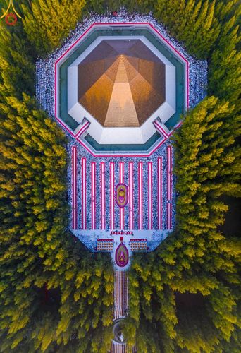 ภาพ No.107402:พิธีตักบาตรพระธรรมยาตราฯ ในโครงการธรรมยาตรากตัญญูบูชา มหาปูชนียาจารย์ พระมงคลเทพมุนี(สด จนฺทสโร) พระผู้ปราบมาร ปีที่ 12 ณ อนุสรณ์สถานมหาวิหารพระมงคลเทพมุนี อ.สองพี่น้อง จ.สุพรรณบุรี วันที่ 7 มกราคม พ.ศ. 2567