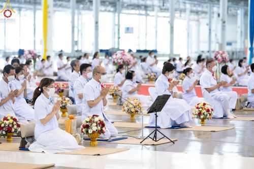 ภาพ No.102825:พิธีรับมอบต้นสมบัติจักรพรรดิ เพื่องานเผยแผ่พระพุทธศาสนาวิชชาธรรมกายไปทั่วโลก แด่ศูนย์ส่งเสริมศีลธรรมทั่วโลก 224 แห่ง วันอาทิตย์ที่ 17 ธันวาคม พ.ศ. 2566 ณ สภาธรรมกายสากล วัดพระธรรมกาย