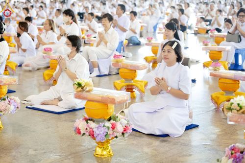 ภาพ No.131616:พิธีร่วมบุญบรรพชาสามเณร 5,000 รูป ณ บ้านแก้วเรือนทองคุณยาย สภาธรรมกายสากล วัดพระธรรมกาย วันเสาร์ที่ 23 มีนาคม พ.ศ. 2567