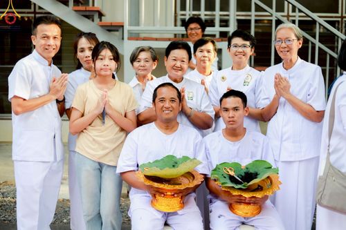 ภาพ No.216714:วันอาทิตย์ที่ 6 เมษายน พ.ศ. 2568 พิธีตัดปอยผม และปลงผมนาคธรรมทายาท โครงการบวชบูชาธรรม81ปี หลวงพ่อธัมมชโย โครงการ 1 และ 2 โครงการนานาชาติ AEC&WAB รุ่น CEO (ผู้บริหาร) รุ่นที่4 ณ หมู่บ้านบรรลุธรรม วัดพระธรรมกาย