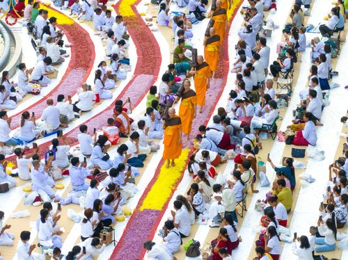 ภาพ No.120339:พิธีต้อนรับพระธรรมยาตรา ในโครงการธรรมยาตรา กตัญญูบูชา มหาปูชนียาจารย์ พระมงคลเทพมุนี(สด จนฺทสโร) พระผู้ปราบมาร อนุสรณ์สถาน 7 แห่ง ปีที่ 12 วันที่ 28 มกราคม พ.ศ. 2567 ณ วัดพระธรรมกาย จ.ปทุมธานี (ชุดที่ 2)