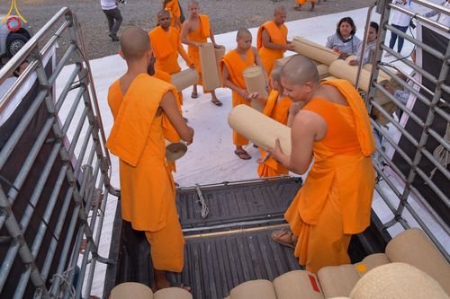 ภาพ No.111633:V.10 เก่งกล้า การเตรียมงาน เก็บงาน การรับบุญของเจ้าหน้าที่หน่วยงานต่างๆ เพื่อโครงการธรรมยาตรา กตัญญูบูชามหาปูชนียาจารย์ พระมงคลเทพมุนี (สด จนฺทสโร) พระผู้ปราบมาร อนุสรณ์สถาน 7 แห่ง ปีที่ 12 ระหว่างวันที่ 2 - 31 มกราคม พ.ศ.2567