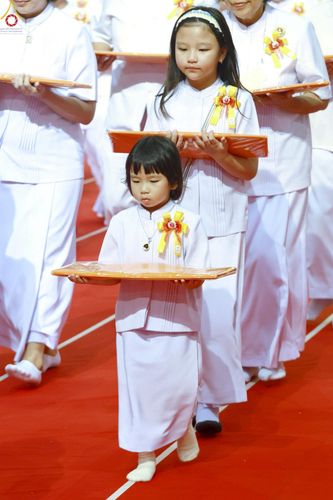 ภาพ No.243953:วันอาทิตย์ที่ 7 กันยายน พ.ศ. 2568 พิธีทอดผ้าป่าสมทบกฐินวัดพระธรรมกาย และสมทบกฐิน 30,000 วัดทั่วไทย ครั้งที่ 2 ณ ห้องแก้วสารพัดนึก 1 วัดพระธรรมกาย