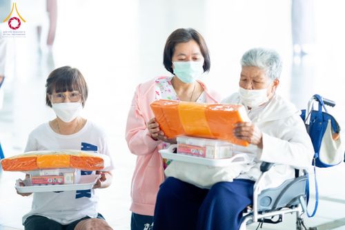 ภาพ No.209929:วันพุธที่ 26 กุมภาพันธ์ พ.ศ. 2568 พิธีบุพเปตพลี ครั้งที่ 159 ณ หอฉันคุณยายอาจารย์จันทร์ขนนกยูง วัดพระธรรมกาย