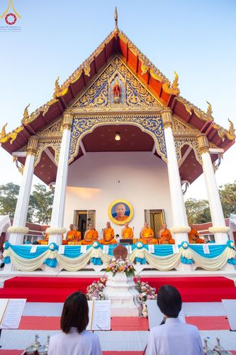 ภาพ No.197665:พิธีตักบาตรพระธรรมยาตรา ณ อนุสรณ์สถานลำดับที่ 4 สถานที่เกิดด้วยกายธรรม วัดโบสถ์(บน) ต.บางคูเวียง จ.นนทบุรี ในโครงการธรรมยาตรา กตัญญูบูชา มหาปูชนียาจารย์ พระมงคลเทพมุนี(สด จนฺทสโร) พระผู้ปราบมาร อนุสรณ์สถาน 7 แห่ง ปีที่ 13 วันที่ 19 มกราคม พ.ศ. 2568