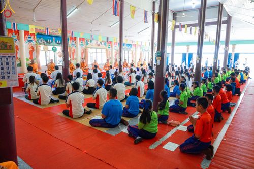 ภาพ No.199538:พิธีทอดผ้าป่าทำนุบำรุงศาสนสถาน ณ วัดศิลามูล ตำบลหินมูล อำเภอบางเลน จังหวัดนครปฐม ในโครงการธรรมยาตรา กตัญญูบูชา มหาปูชนียาจารย์ พระมงคลเทพมุนี(สด จนฺทสโร) พระผู้ปราบมาร อนุสรณ์สถาน 7 แห่ง ปีที่ 13 วันที่ 21 มกราคม พ.ศ. 2568