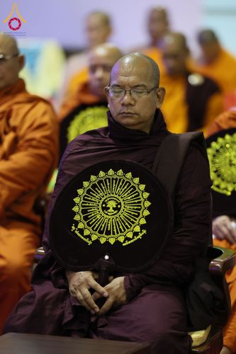 ภาพ No.209564:วันอาทิตย์ที่ 2 มีนาคม พ.ศ. 2568 พิธีบูชาข้าวพระ ณ สภาธรรมกายสากล วัดพระธรรมกาย