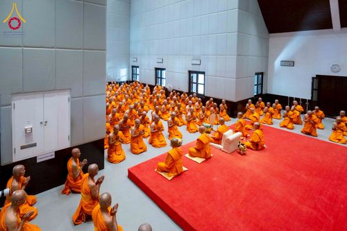 ภาพ No.277754:วันเสาร์ที่ 6 ธันวาคม พ.ศ. 2568 พิธีบรรพชาอุปสมบทและพิธีถวายบาตร โครงการอุปสมบทบูชาธรรมมหาปูชนียาจารย์ ประจำปี พ.ศ.2568 โครงการบวชพระนานาชาติ AEC และ WAB รุ่น CEO (นักบริหาร) รุ่นที่ 5 ณ มหาธรรมกายเจดีย์ วัดพระธรรมกาย