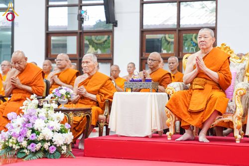 ภาพ No.315168:วันจันทร์ที่ 23 มีนาคม พ.ศ. 2569 พิธีบำเพ็ญกุศล คุณพ่อณรงค์ จินตมากุล  สิริอายุ 99 ปี 11 เดือน โยมบิดา พระครูปลัดรัตนวีรวัฒน์ (รังสฤษดิ์ อิทฺธิจินตโก) ที่ปรึกษาเจ้าคณะจังหวัดปทุมธานี เจ้าอาวาสวัดพระธรรมกาย  ณ ห้องปลูกศรัทธา 2 วัดพระธรรมกาย ปทุมธานี