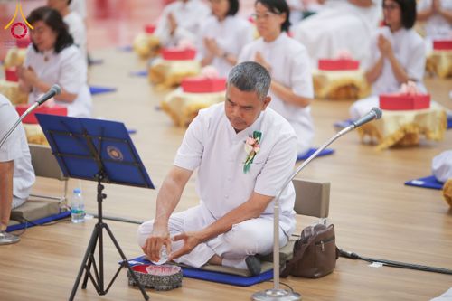 ภาพ No.237859:วันอาทิตย์ที่ 10 สิงหาคม พ.ศ. 2568 พิธีถวายไทยธรรมมุทิตาเปรียญธรรมและบาลีศึกษา ณ ห้องแก้วสารพัดนึก2 วัดพระธรรมกาย ปทุมธานี