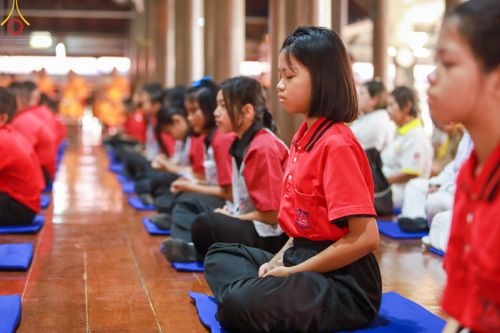 ภาพ No.191991:พิธีทอดผ้าป่าทำนุบำรุงศาสนสถาน ณ วัดสรรเพชญ ต.ยายชา อ.สามพราน จ.นครปฐม ในโครงการธรรมยาตรา กตัญญูบูชา มหาปูชนียาจารย์ พระมงคลเทพมุนี(สด จนฺทสโร) พระผู้ปราบมาร อนุสรณ์สถาน 7 แห่ง ปีที่ 13 วันที่ 9 มกราคม พ.ศ. 2568